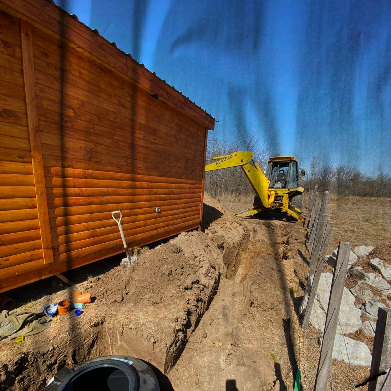 Zanja para instalación de tuberías